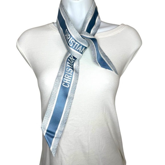 Christian Dior Elegant Blue/White Silk Mitzah Scarf New Luxury Floral - Picture 3 of 14